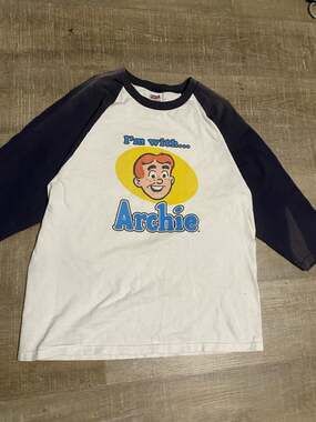 Vintage 90s Archie Comics I'm With Archie Raglan T-Shirt size Medium
